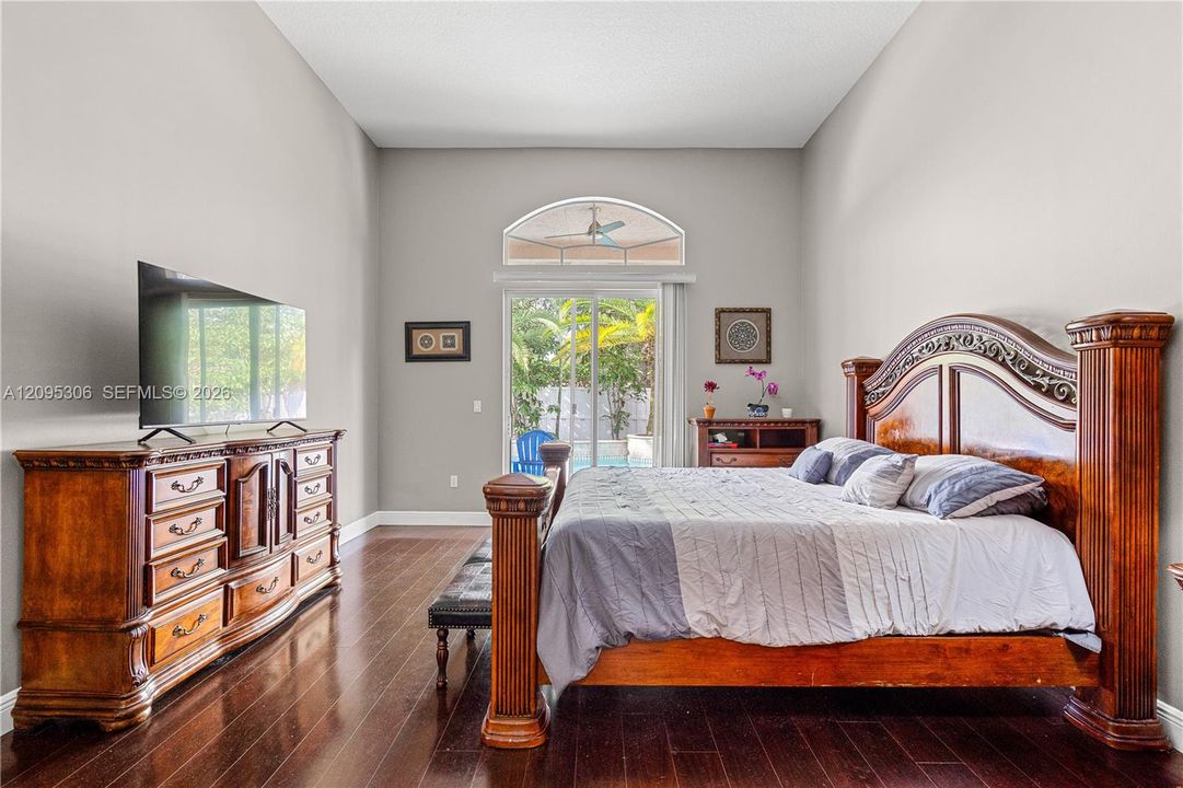 For Sale: $970,000 (4 beds, 3 baths, 2829 Square Feet)