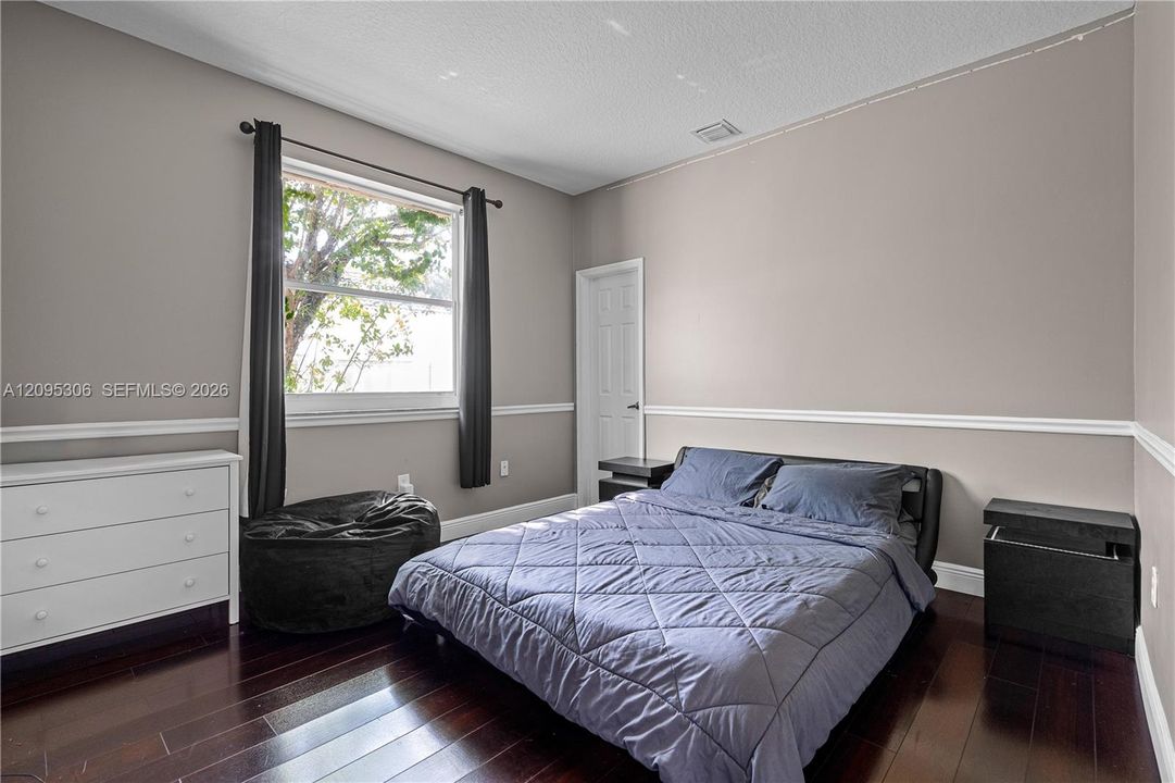 For Sale: $970,000 (4 beds, 3 baths, 2829 Square Feet)