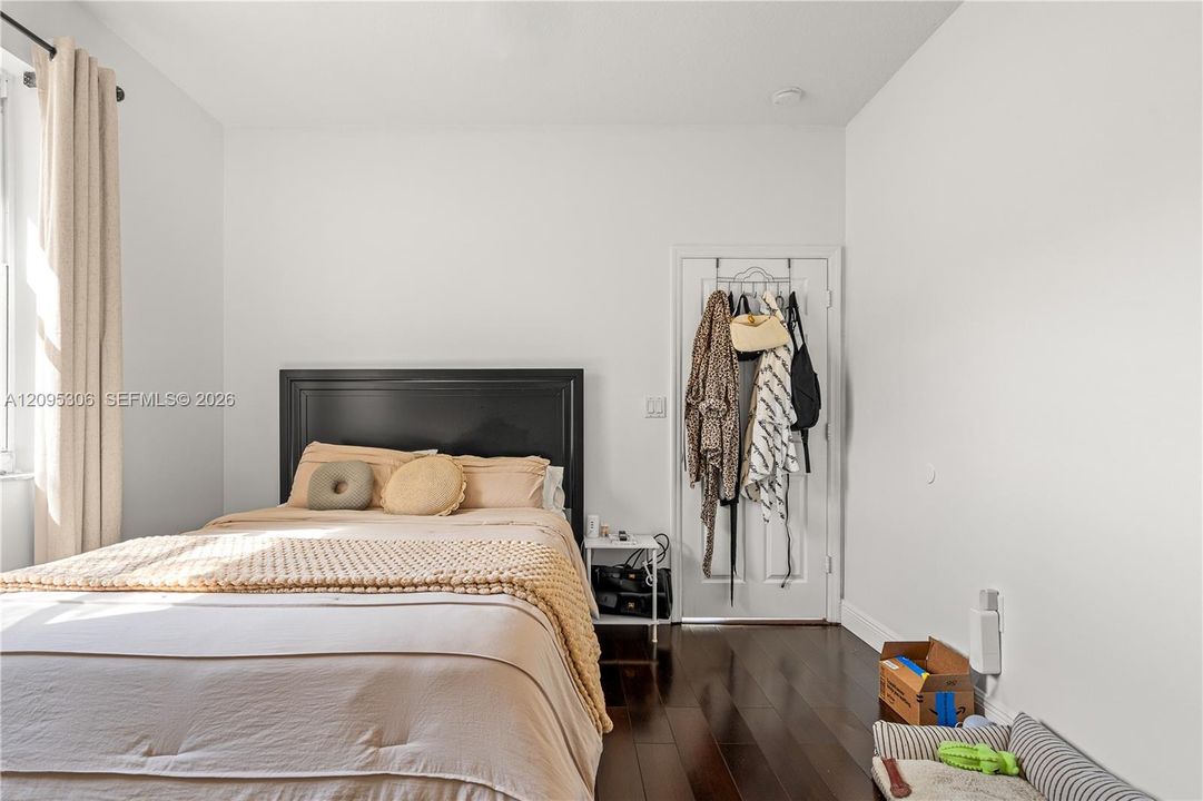 For Sale: $970,000 (4 beds, 3 baths, 2829 Square Feet)