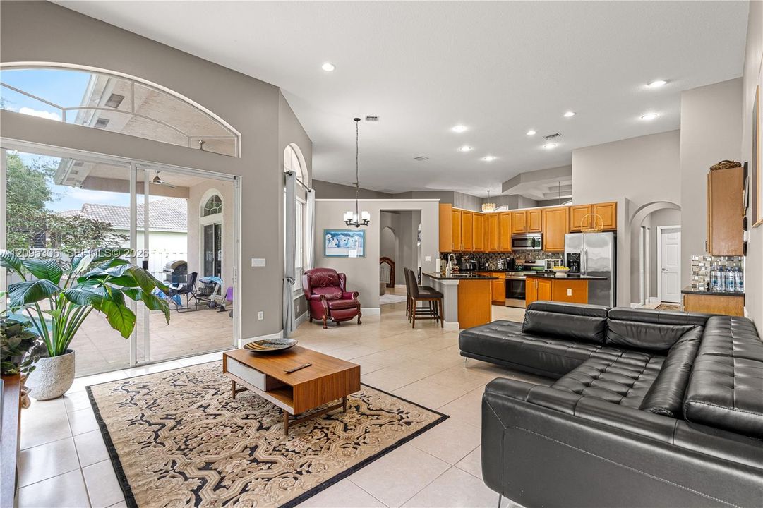 For Sale: $970,000 (4 beds, 3 baths, 2829 Square Feet)