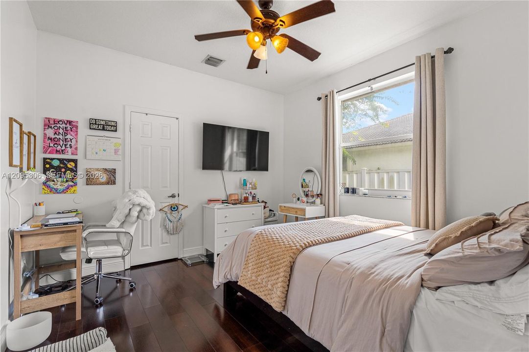 For Sale: $970,000 (4 beds, 3 baths, 2829 Square Feet)