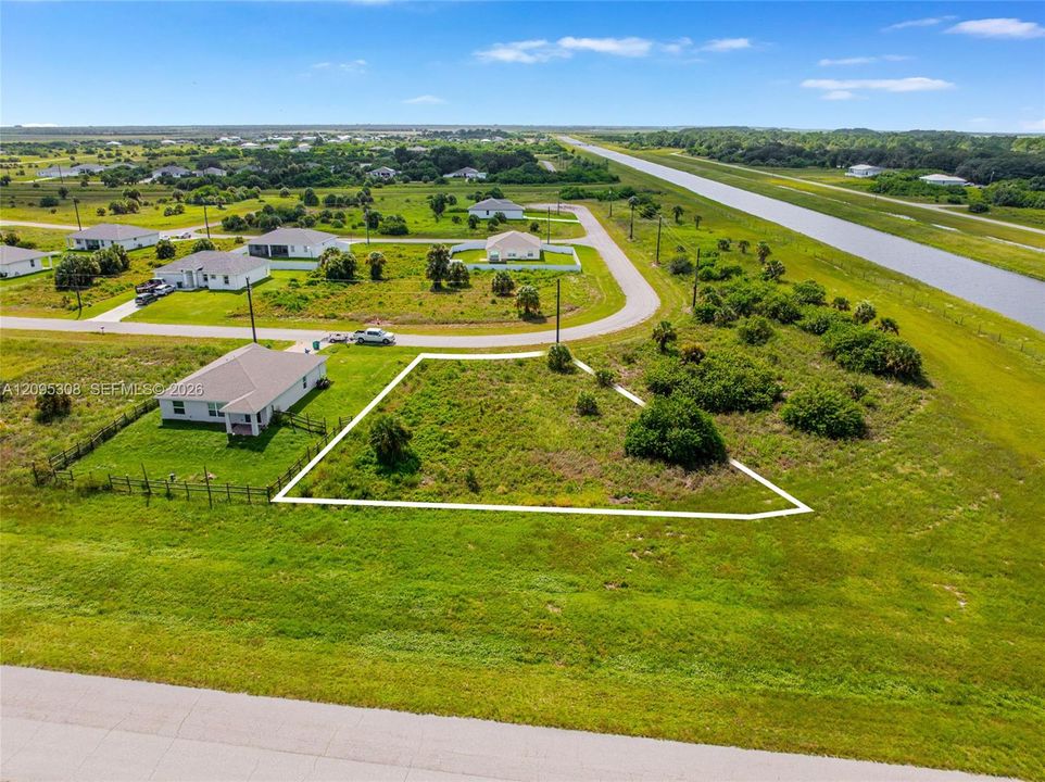 待售: $40,000 (0.33 acres)