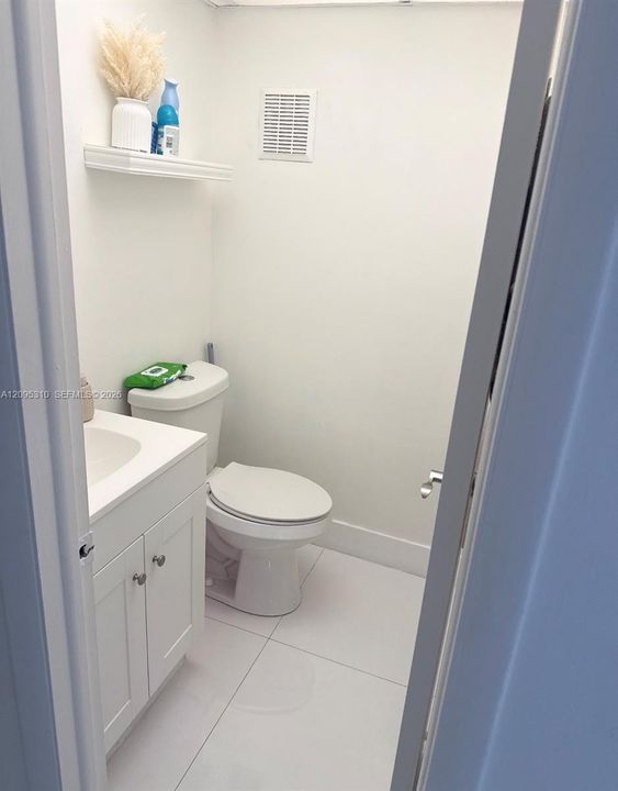 En Venta: $310,000 (2 camas, 1 baños, 1125 Pies cuadrados)