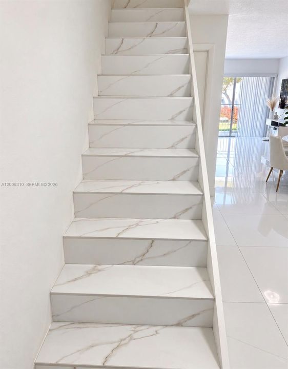 En Venta: $310,000 (2 camas, 1 baños, 1125 Pies cuadrados)