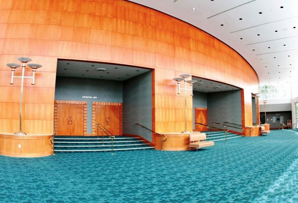 palace-interior-lobby-1024x697 (1)