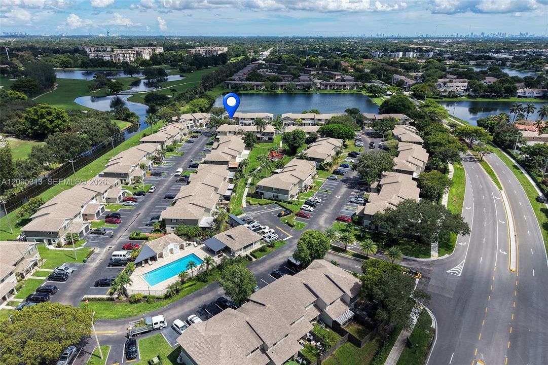 Active With Contract: $424,900 (2 beds, 2 baths, 1224 Square Feet)