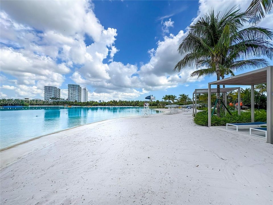 For Rent: $9,800 (2 beds, 3 baths, 1481 Square Feet)