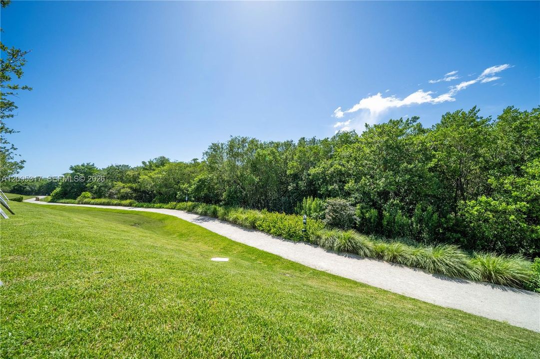 For Rent: $9,800 (2 beds, 3 baths, 1481 Square Feet)