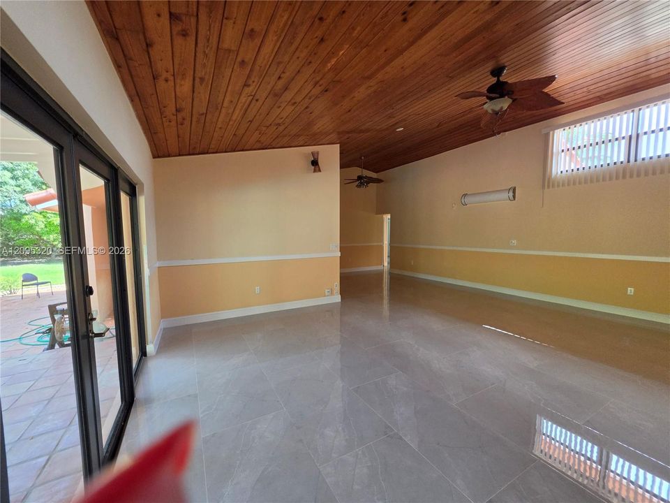 For Sale: $2,950,000 (5 beds, 3 baths, 3633 Square Feet)