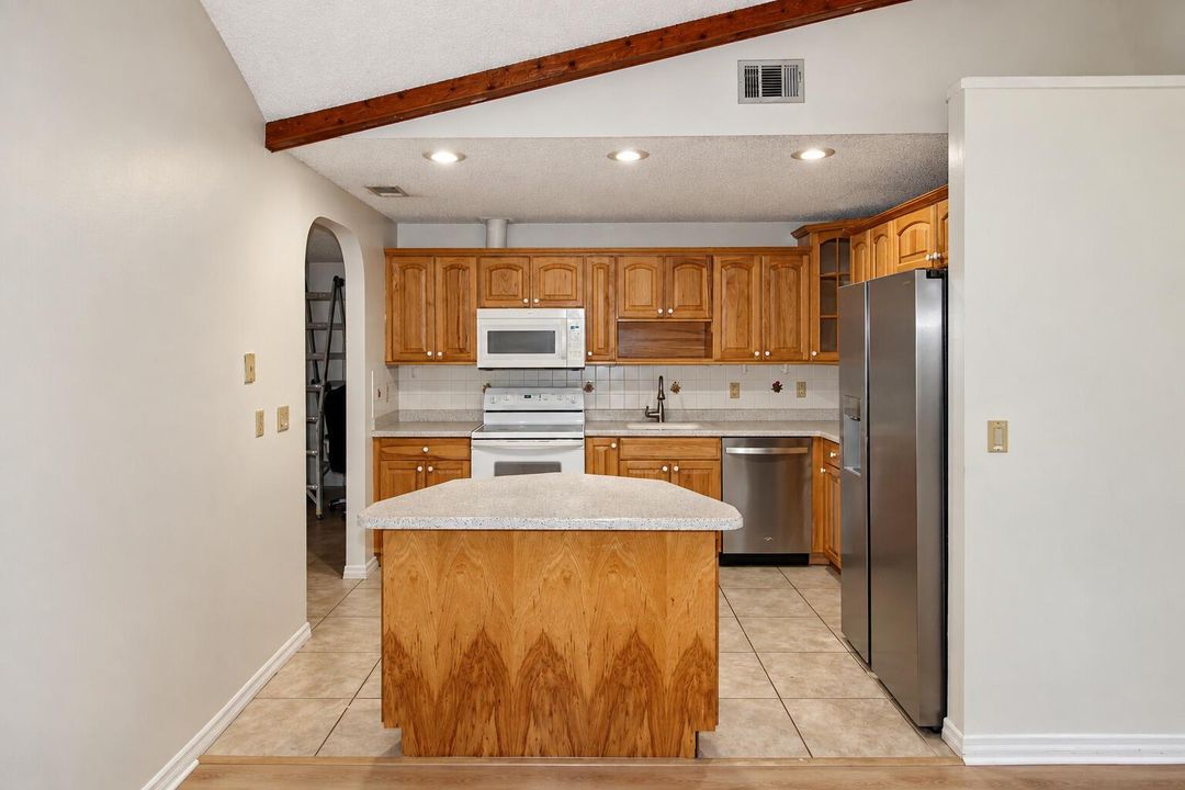 cr kitchen island