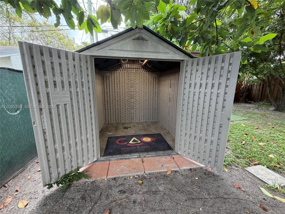 Storage w/Power
