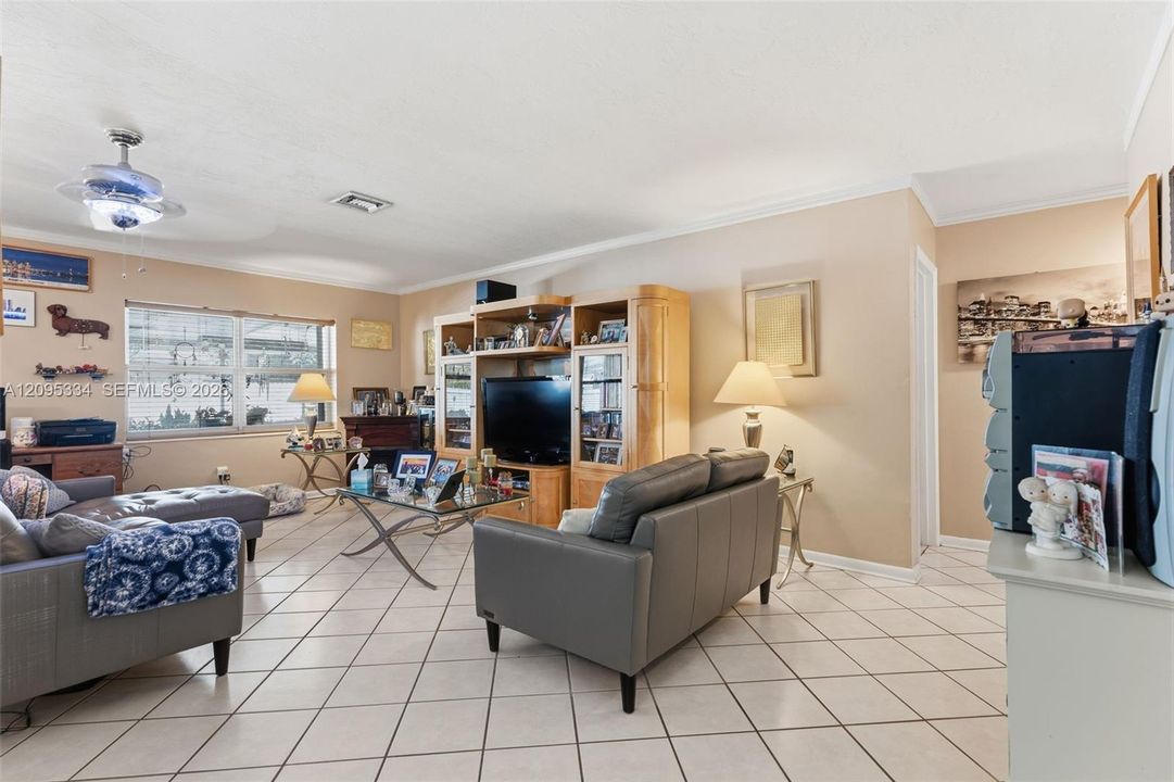 For Sale: $674,900 (3 beds, 2 baths, 1534 Square Feet)