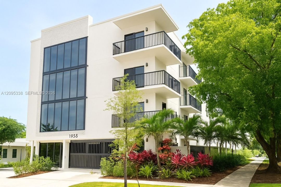 For Rent: $2,550 (2 beds, 2 baths, 904 Square Feet)