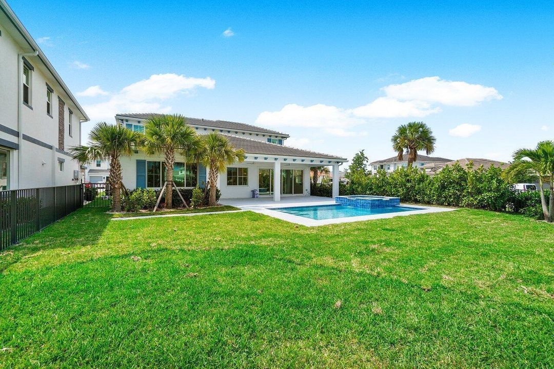 041-12289WaterstoneCircle-PalmBeachGarde