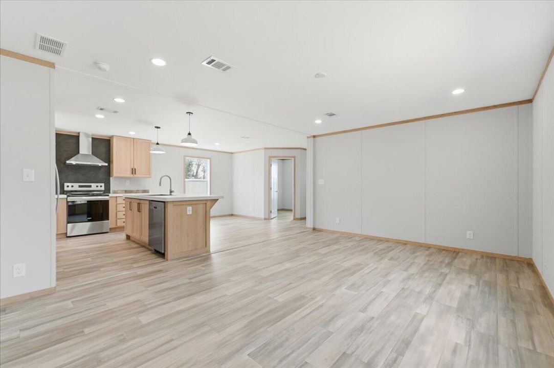 16-Living to Kitchen