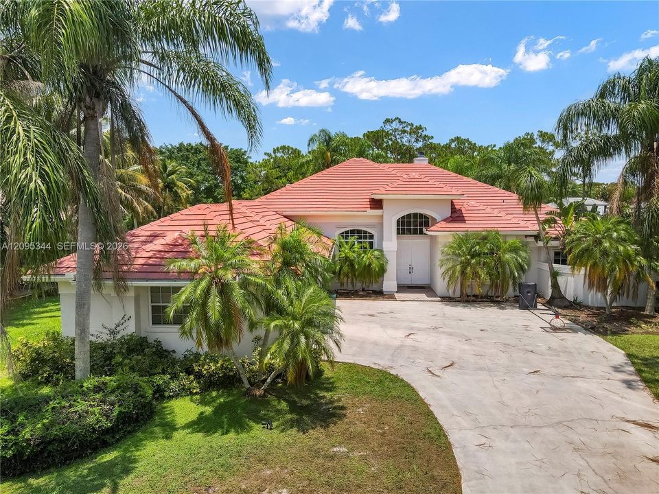 For Rent: $6,700 (4 beds, 3 baths, 2935 Square Feet)