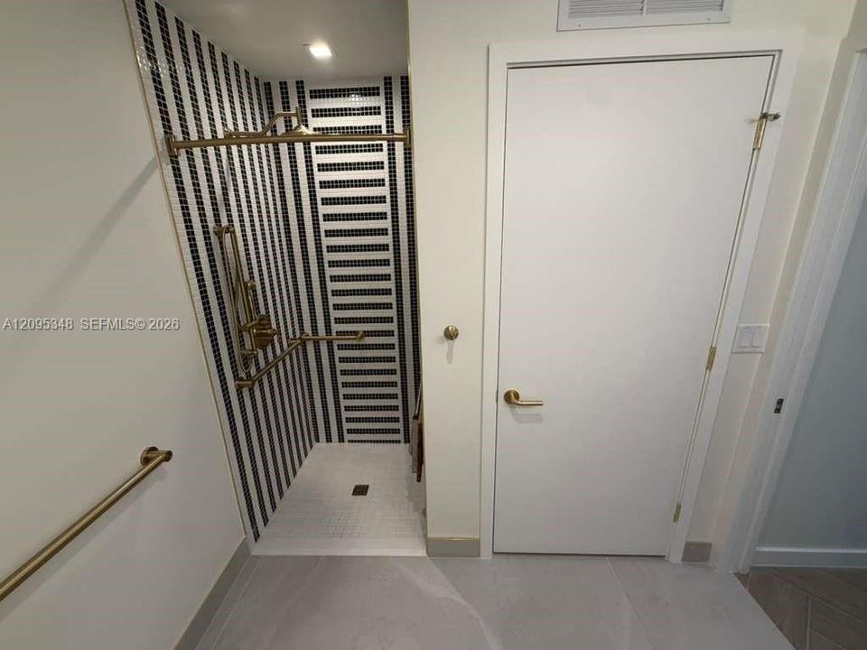 For Sale: $595,000 (1 beds, 1 baths, 0 Square Feet)