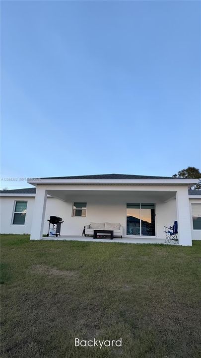 For Rent: $2,500 (4 beds, 3 baths, 1935 Square Feet)