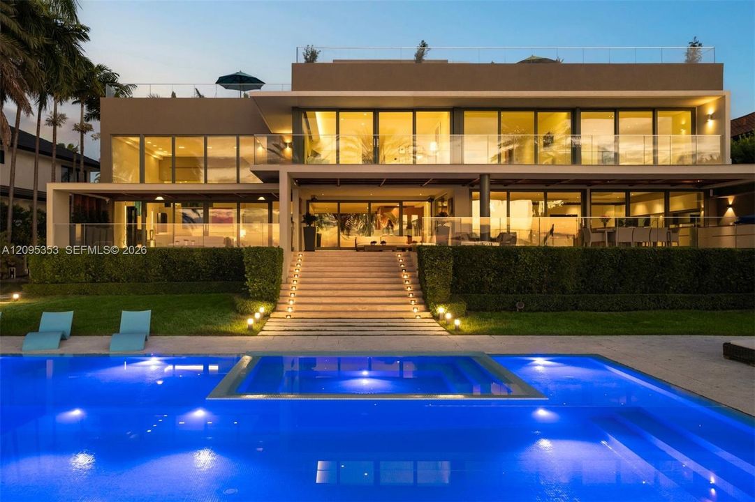 В аренду: $180,000 (5 спален, 8 ванн, 8903 Квадратных фут)