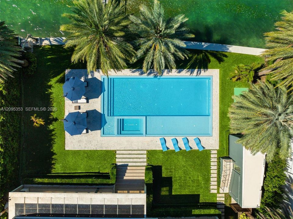 В аренду: $180,000 (5 спален, 8 ванн, 8903 Квадратных фут)