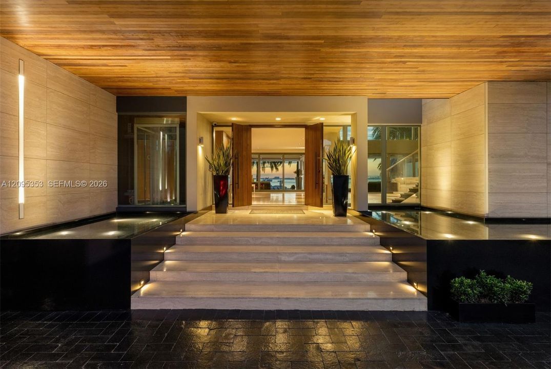В аренду: $180,000 (5 спален, 8 ванн, 8903 Квадратных фут)