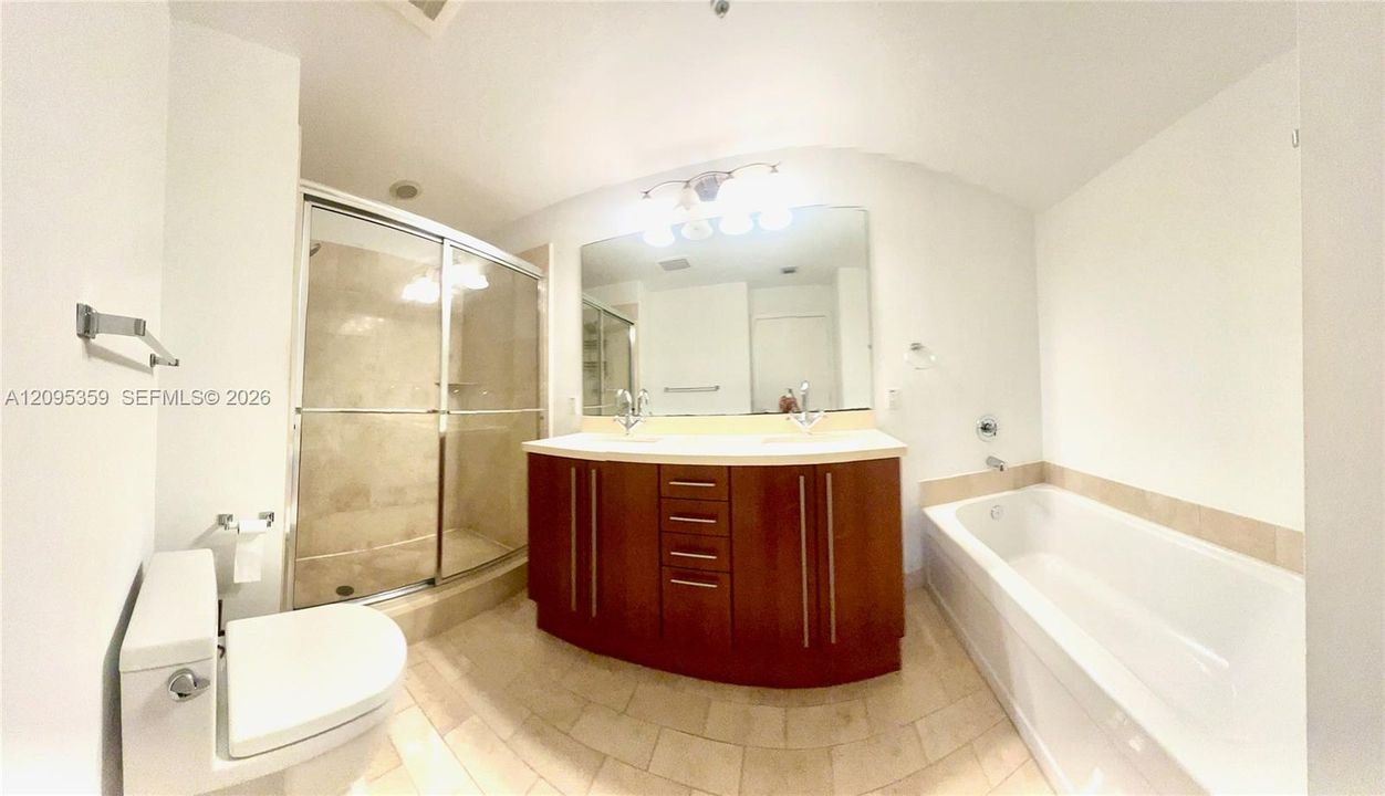 В аренду: $3,900 (2 спален, 2 ванн, 1076 Квадратных фут)