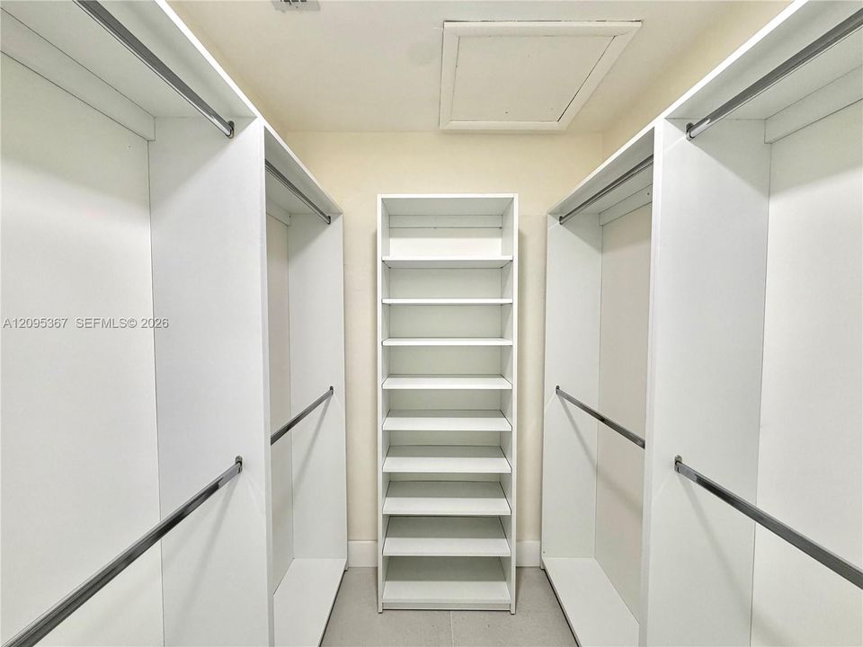 For Rent: $6,850 (4 beds, 2 baths, 1728 Square Feet)