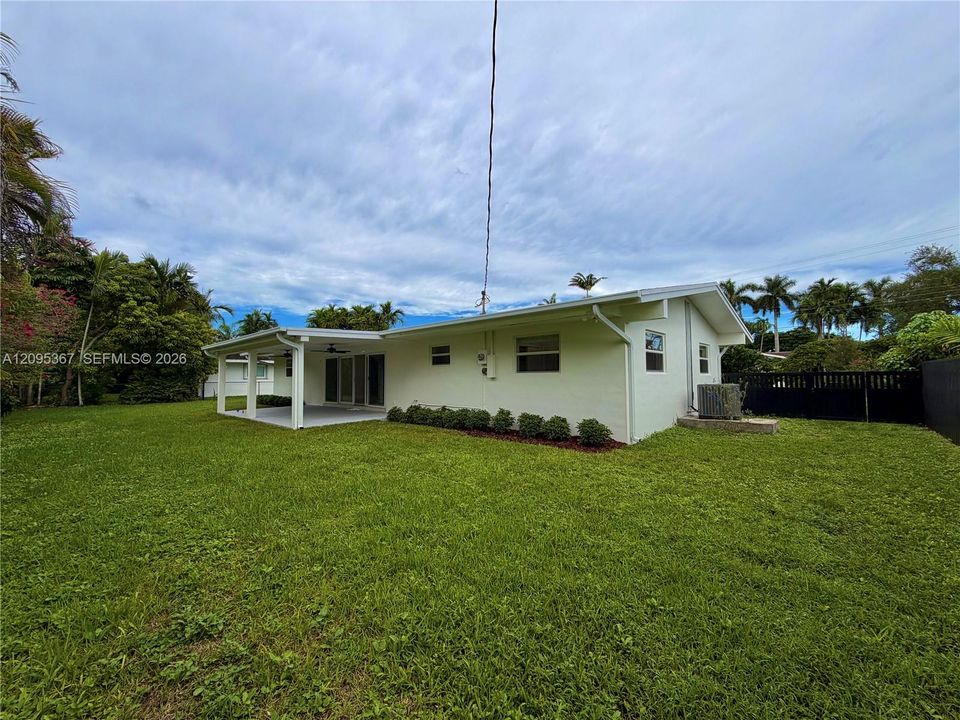 For Rent: $6,850 (4 beds, 2 baths, 1728 Square Feet)