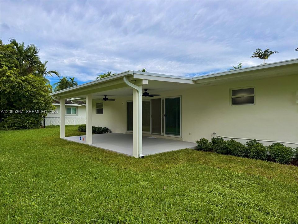 For Rent: $6,850 (4 beds, 2 baths, 1728 Square Feet)