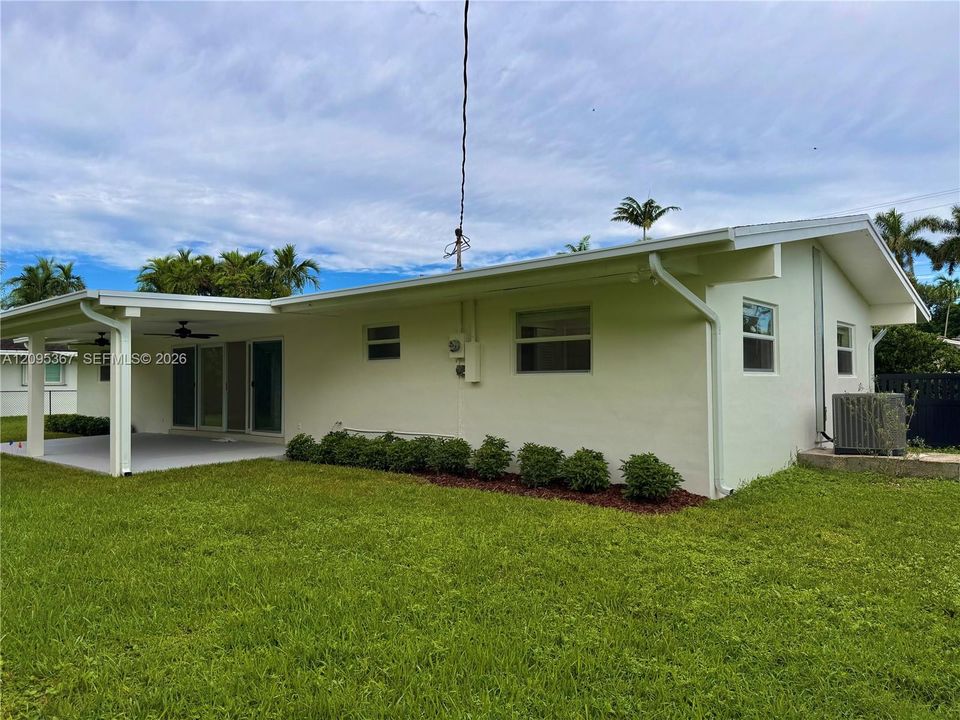 For Rent: $6,850 (4 beds, 2 baths, 1728 Square Feet)