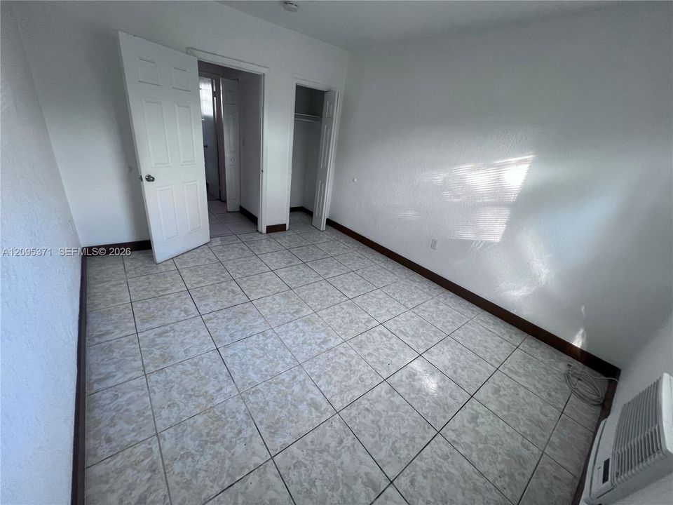En Renta: $1,800 (1 camas, 1 baños, 2548 Pies cuadrados)