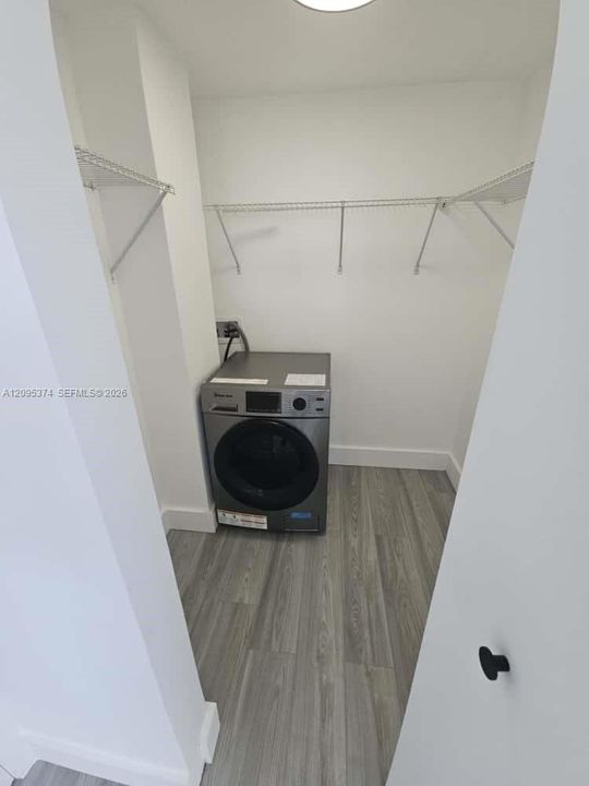 В аренду: $2,650 (2 спален, 2 ванн, 730 Квадратных фут)