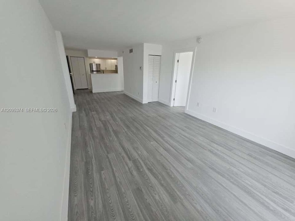 В аренду: $2,650 (2 спален, 2 ванн, 730 Квадратных фут)