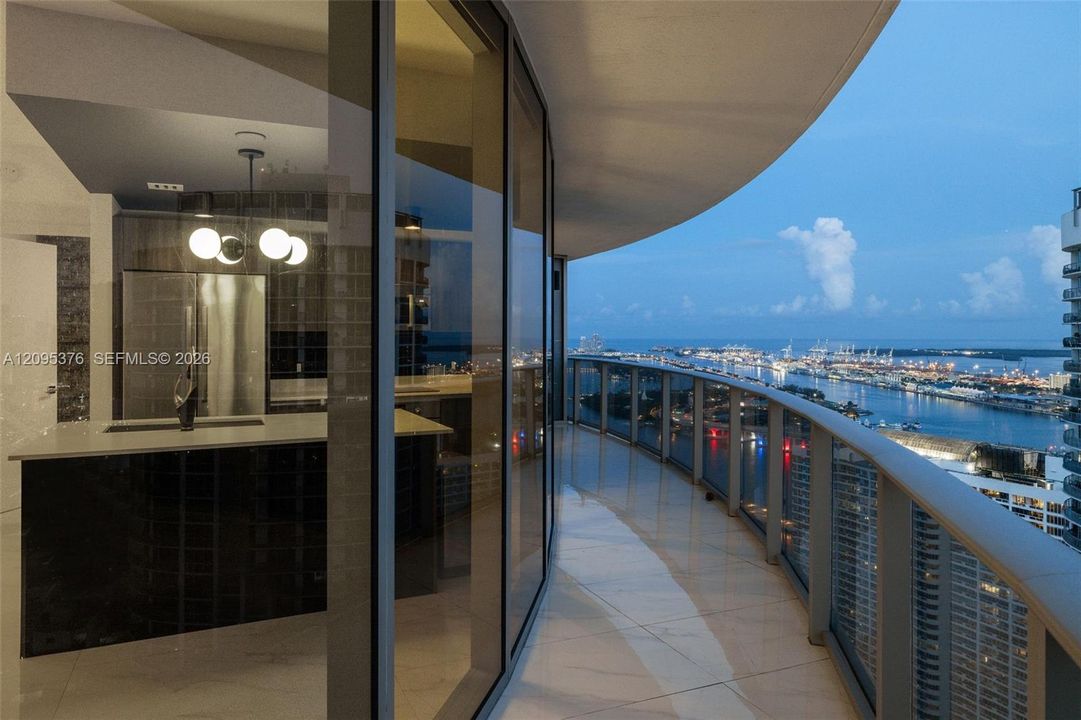 For Rent: $7,200 (2 beds, 2 baths, 1171 Square Feet)