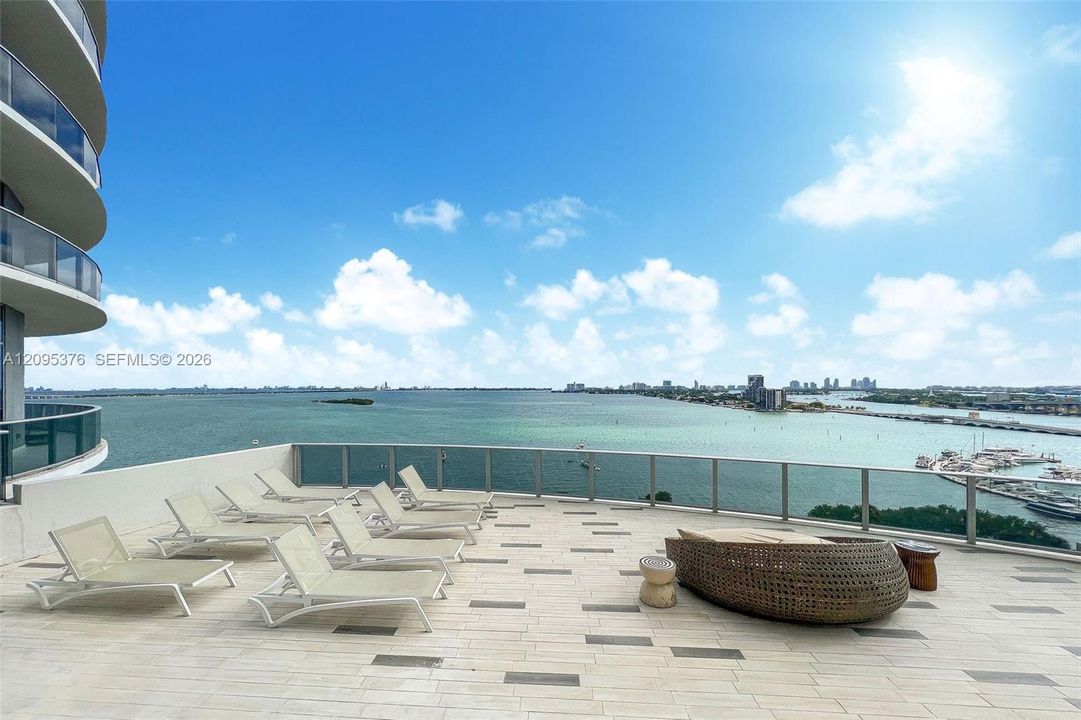 For Rent: $7,200 (2 beds, 2 baths, 1171 Square Feet)