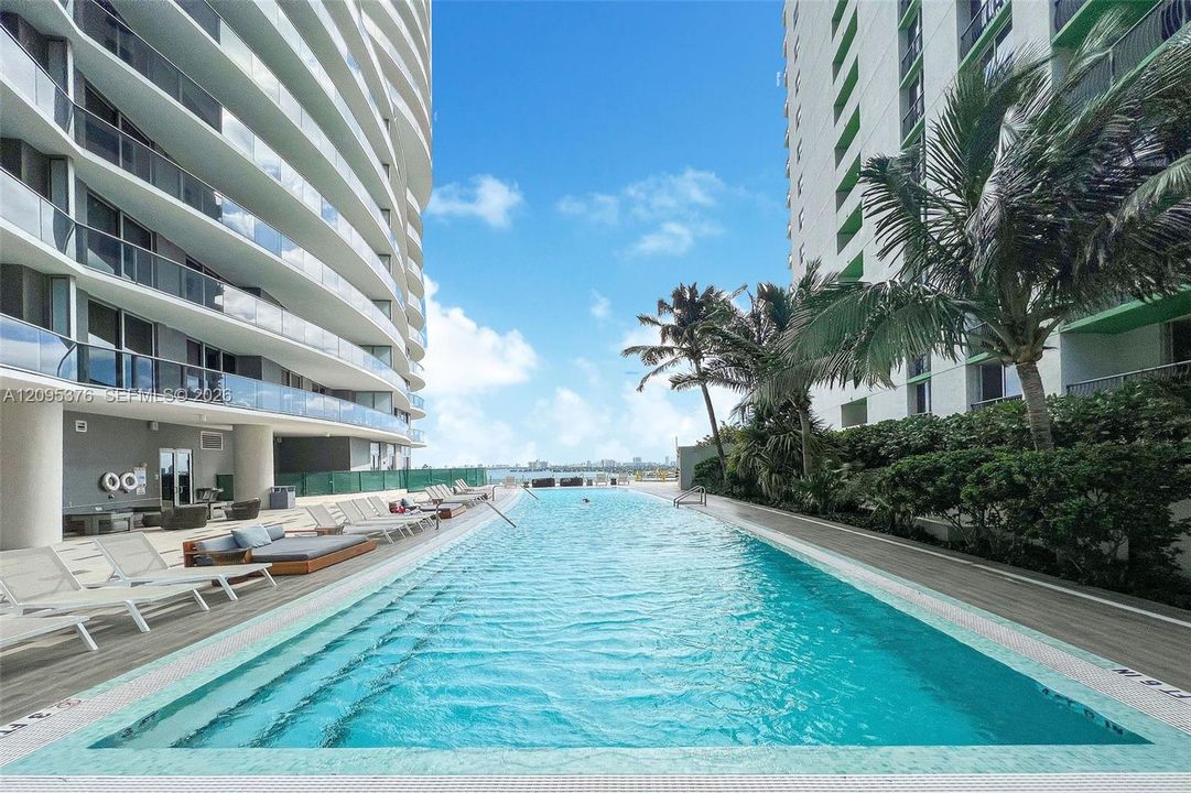 For Rent: $7,200 (2 beds, 2 baths, 1171 Square Feet)