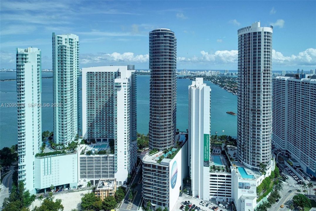 For Rent: $7,200 (2 beds, 2 baths, 1171 Square Feet)