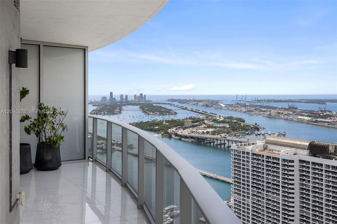 For Rent: $7,200 (2 beds, 2 baths, 1171 Square Feet)