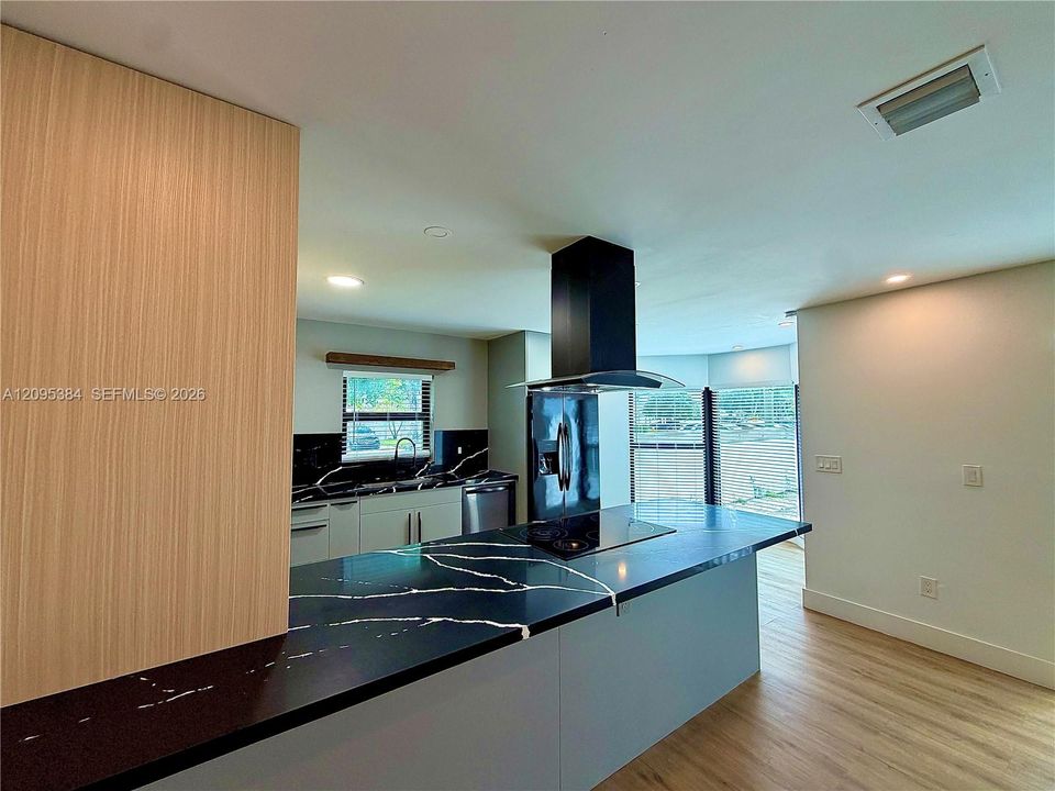 For Rent: $3,900 (2 beds, 2 baths, 1715 Square Feet)