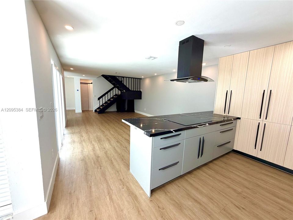 For Rent: $3,900 (2 beds, 2 baths, 1715 Square Feet)