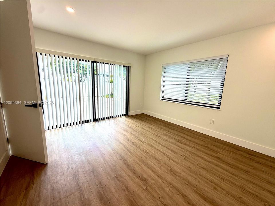 For Rent: $3,900 (2 beds, 2 baths, 1715 Square Feet)