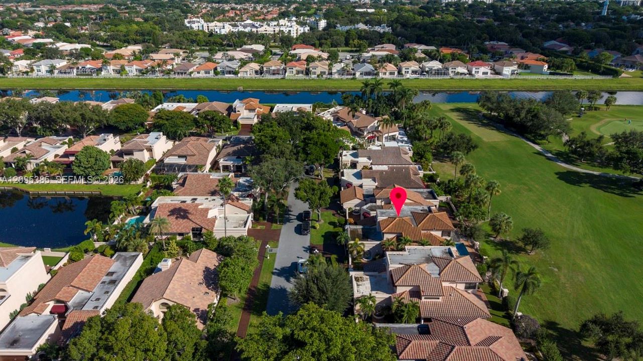 На продажу: $1,050,000 (4 спален, 3 ванн, 2743 Квадратных фут)
