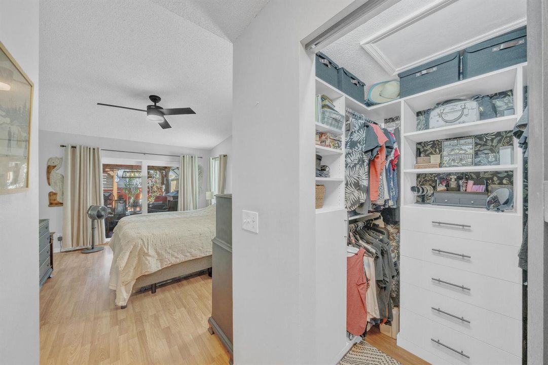 13 Walk--In Closets (2)