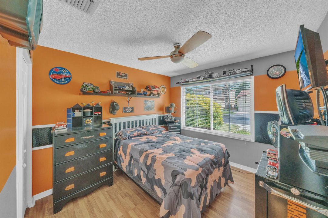19 Guest Bedroom B (1)