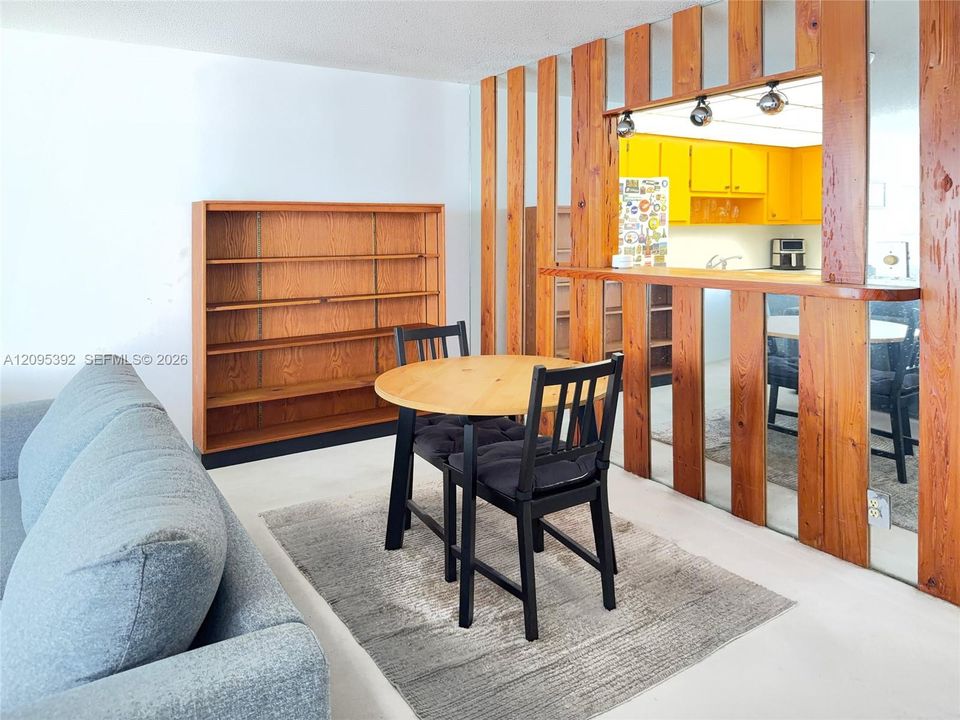 For Sale: $475,000 (1 beds, 1 baths, 1064 Square Feet)