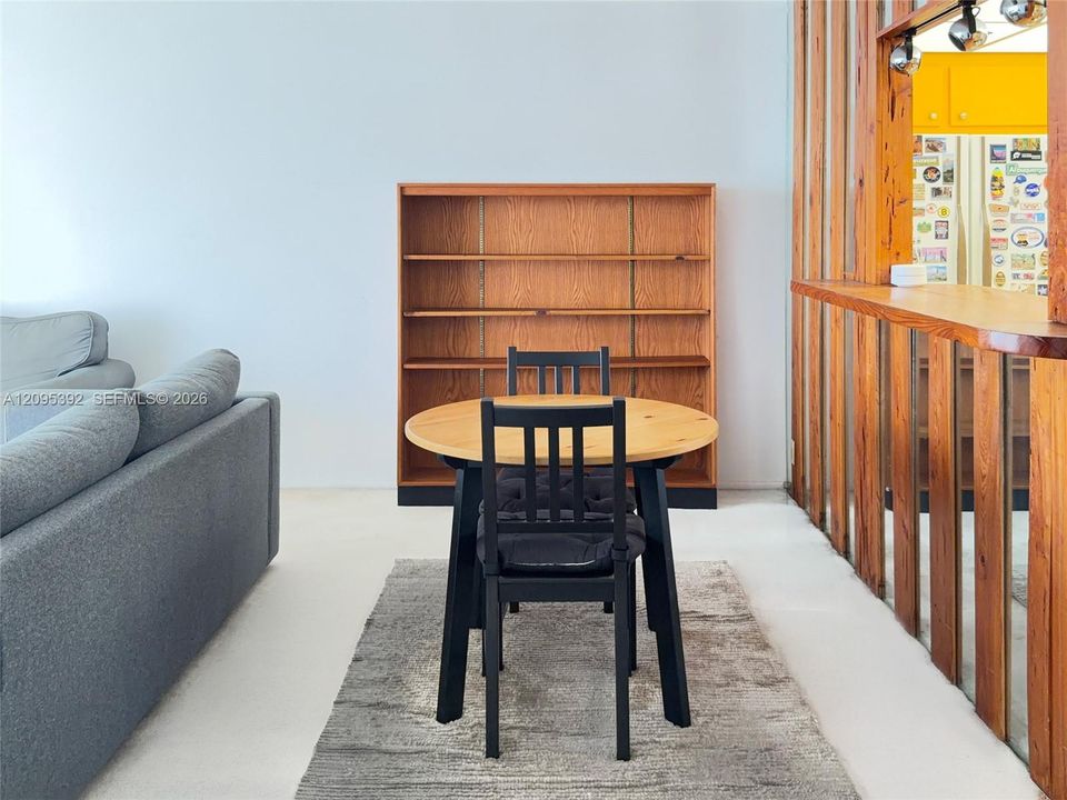 For Sale: $475,000 (1 beds, 1 baths, 1064 Square Feet)