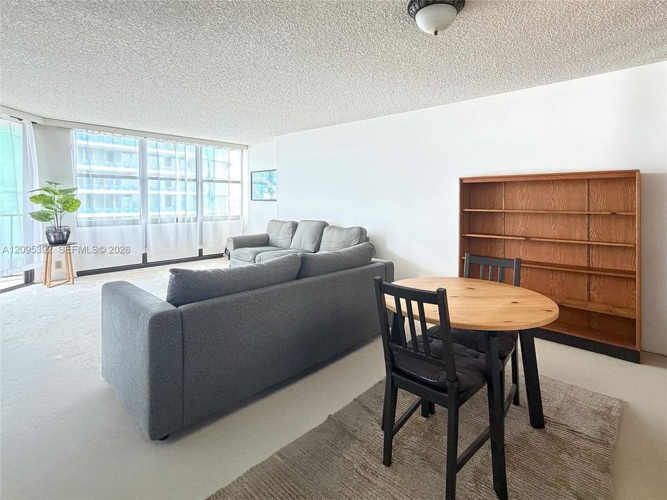 For Sale: $475,000 (1 beds, 1 baths, 1064 Square Feet)