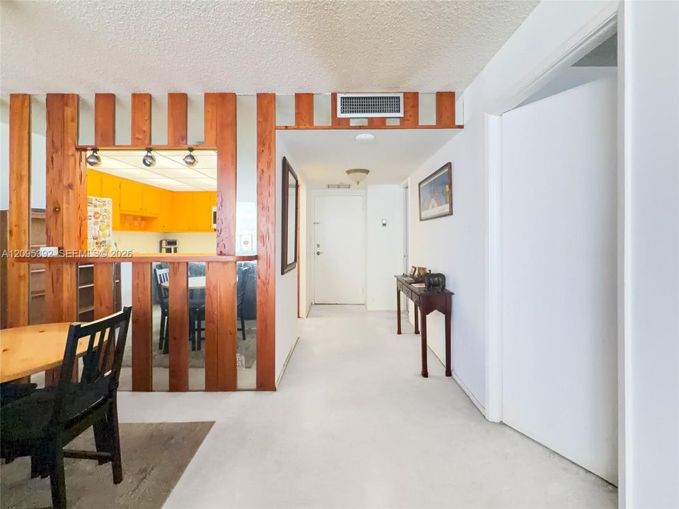 For Sale: $475,000 (1 beds, 1 baths, 1064 Square Feet)