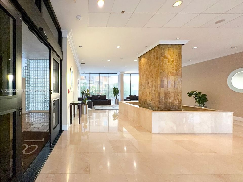 For Sale: $475,000 (1 beds, 1 baths, 1064 Square Feet)