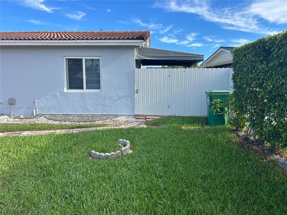 En Renta: $1,600 (3 camas, 1 baños, 0 Pies cuadrados)
